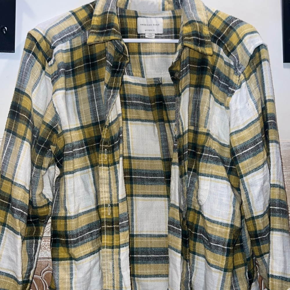 American eagle flannel (boyfriend fit) size L but runs small